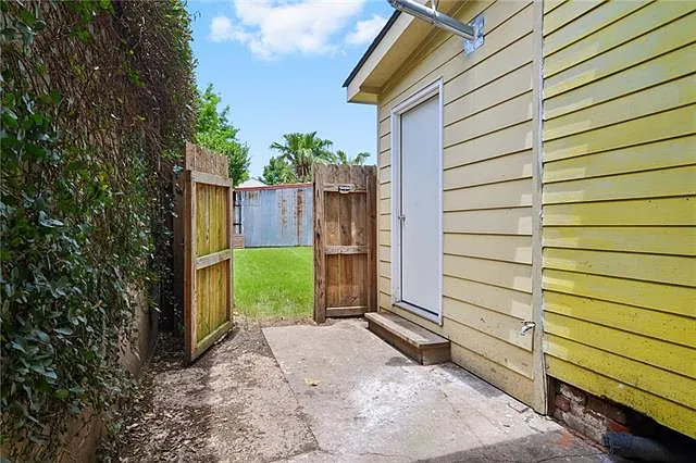 2515 Laurel St — Photo 26