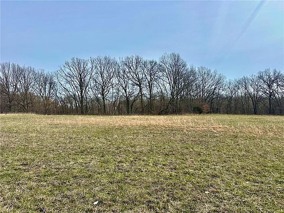 2nd image of NW 401st Rd