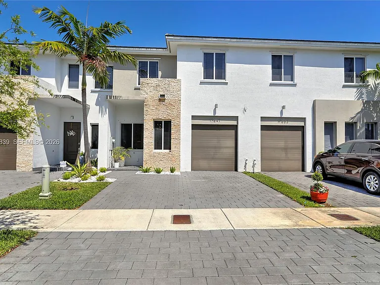 17641 SW 153rd Ct #_ — Photo 21