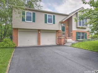 6343 Locust Ln, Mechanicsburg, PA 17050