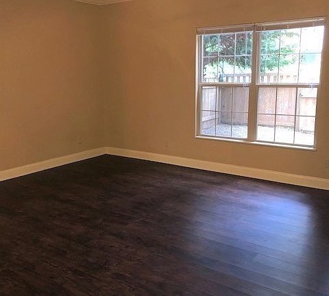 4th image of 4838 Fountain View Way