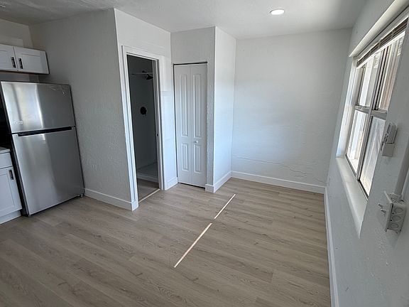 3rd image of 1821 13th St W #8