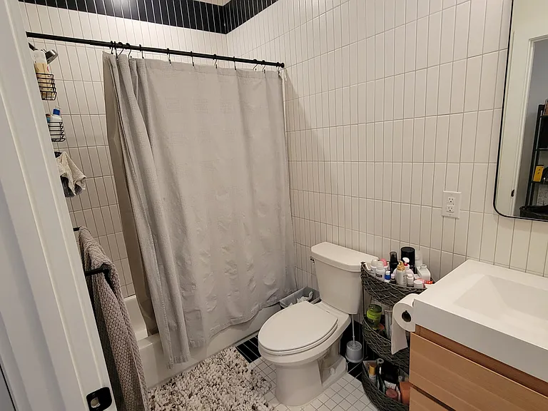 1208 N 29th St #3 — Photo 11