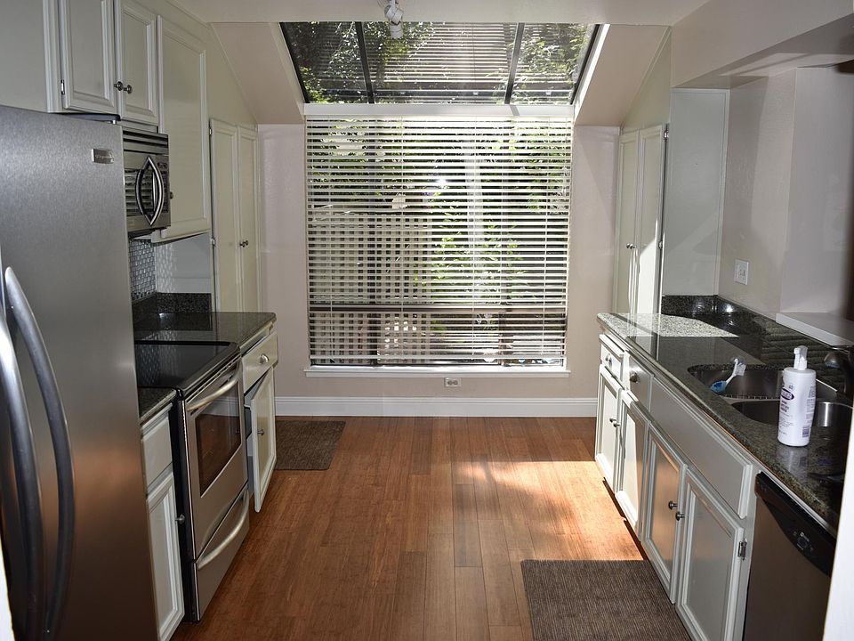 1st image of 214 Flynn Ave