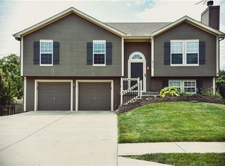 8515 NE 105th Ter, Kansas City, MO 64157