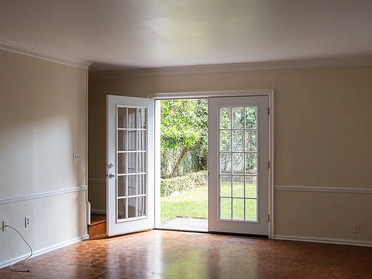 47 Laurens Street — Photo 4
