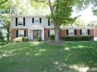12764 Stoneridge Dr, Florissant, MO 63033