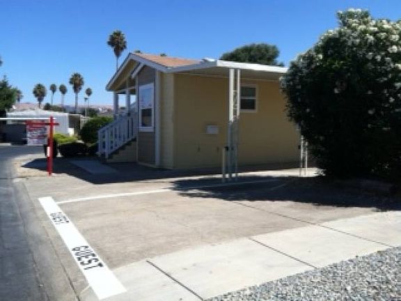 4th image of 329 Waikiki Cir