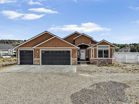 2nd image of 254 Brooklawn Dr