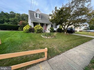 84 Country Club Rd, Pine Hill, NJ 08021