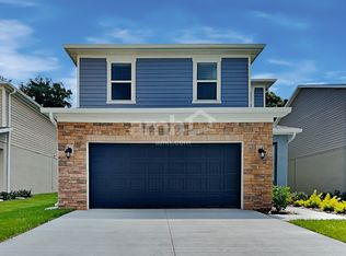 1073 Walden Pond Dr, Plant City, FL 33563