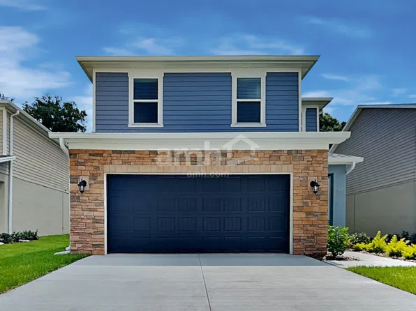 1073 Walden Pond Dr, Plant City, FL 33563