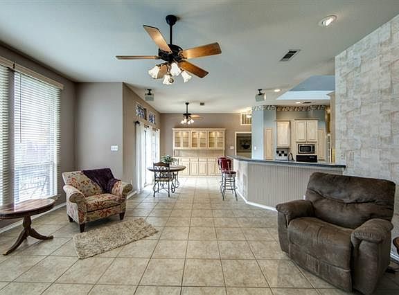 5th image of 6120 Roaring Springs Dr
