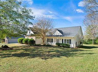 13 Woodhaven Ct SW, Cartersville, GA 30120