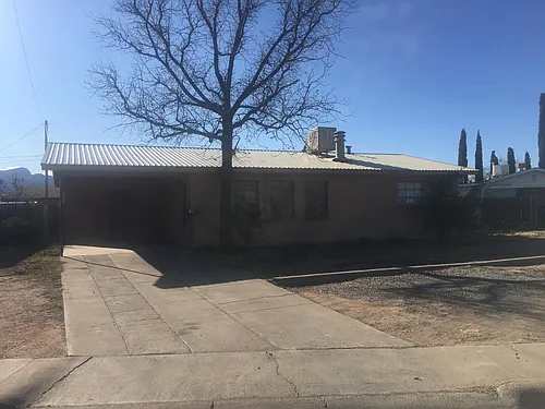 904 Cauthen Ln Photo 1