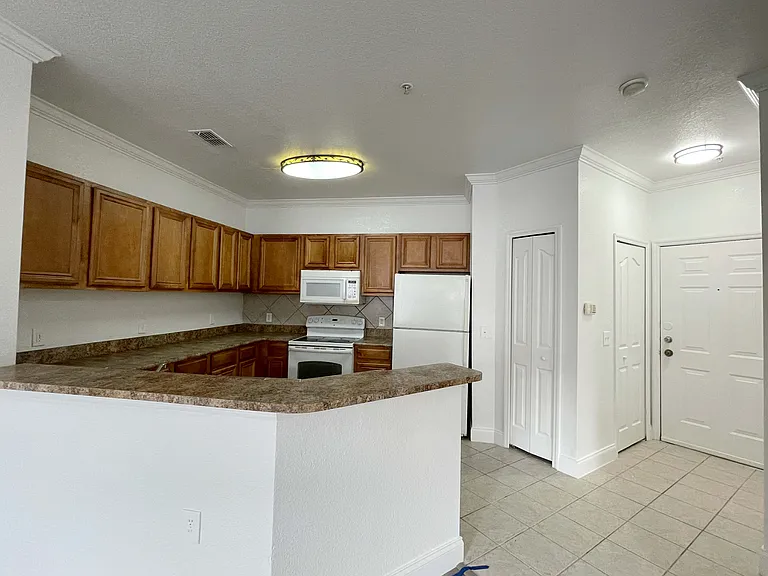 6153 Metrowest Blvd #101 — Photo 4