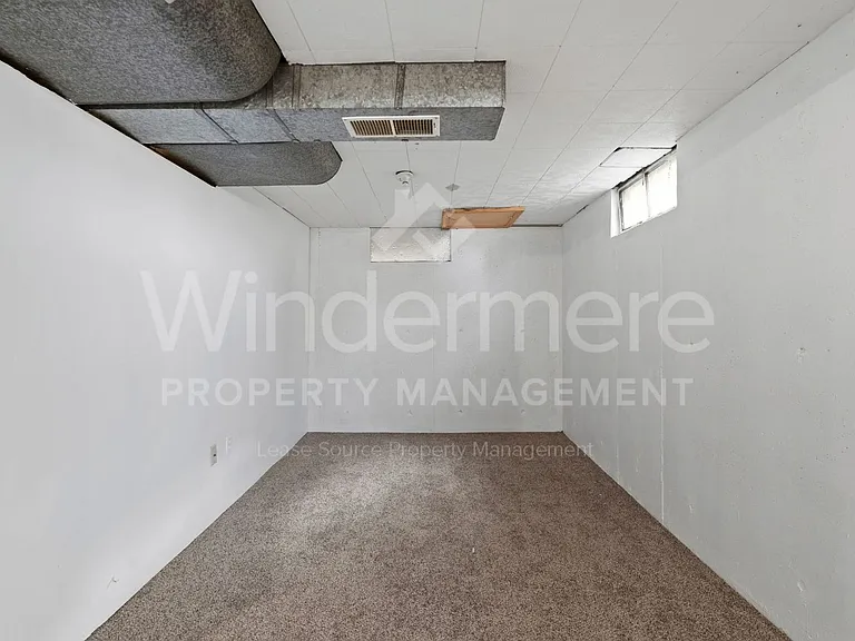 902 E Rockwell Ave — Photo 16