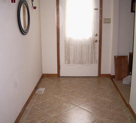 2nd image of 212 Lakeview St