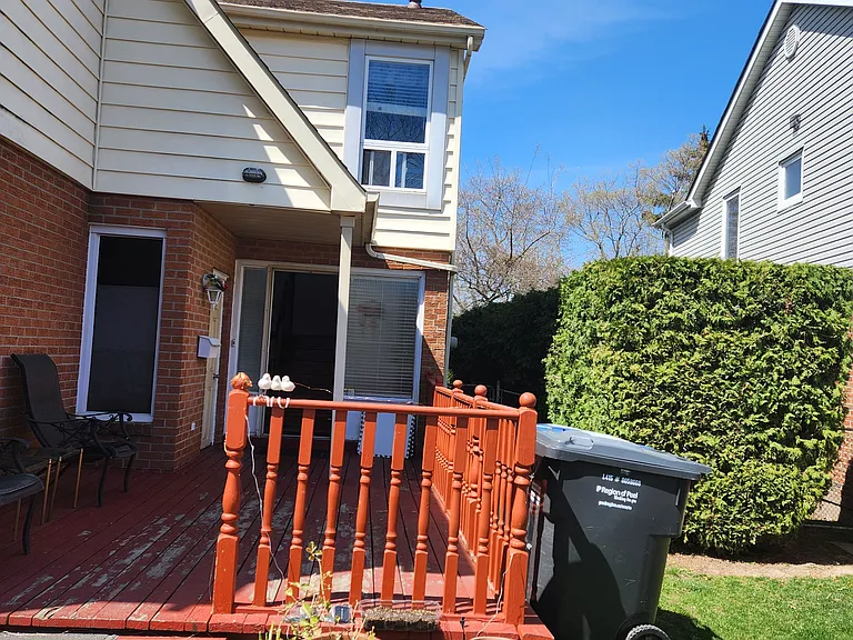4253 Trellis Cres #UPPER — Photo 13
