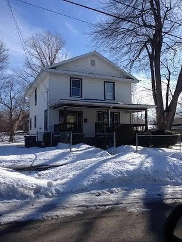 221 Rapid St photo 1