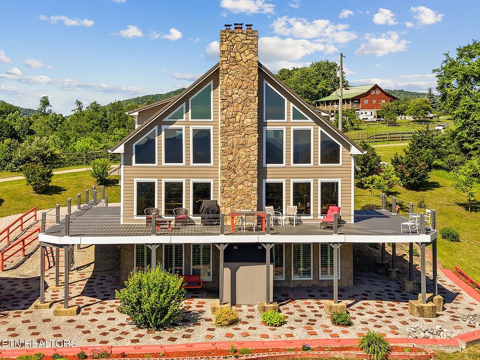 1st image of 187 Grouse Ln