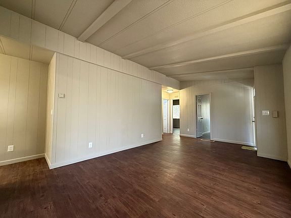 3rd image of 282 Mary St