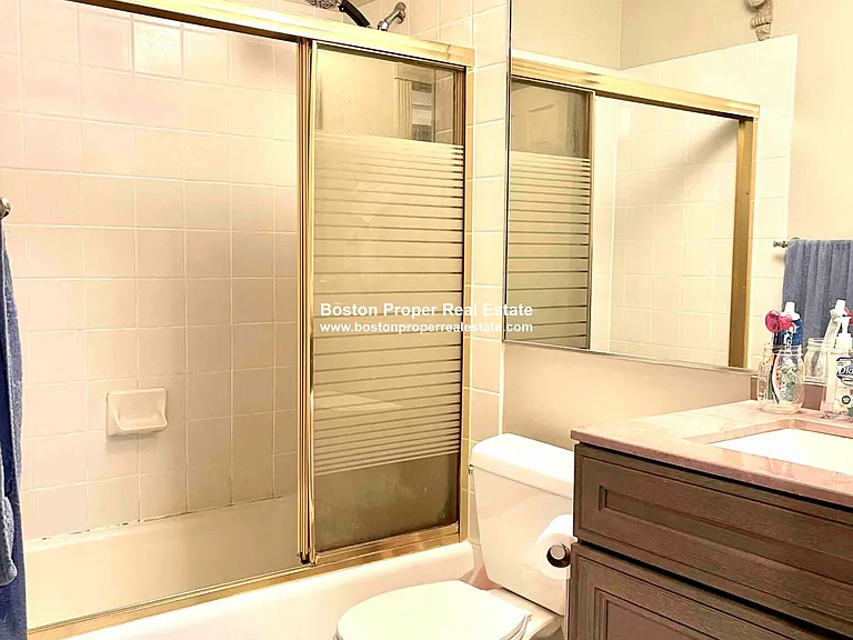 416 Marlborough St #703 — Photo 11