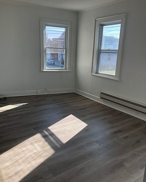 2nd image of 2708 3rd Ave APT 3
