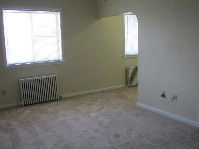 3840 Brownsville Rd — Photo 4