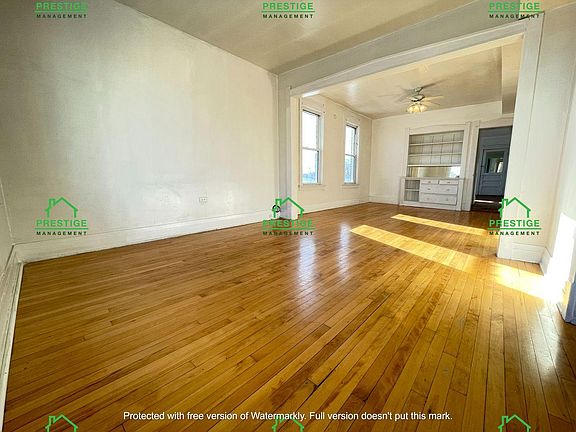 2nd image of 4534 Magoun Ave #2