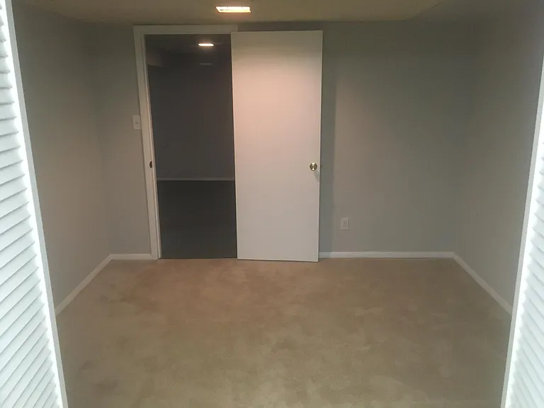 8721 Villa Crest Dr — Photo 14