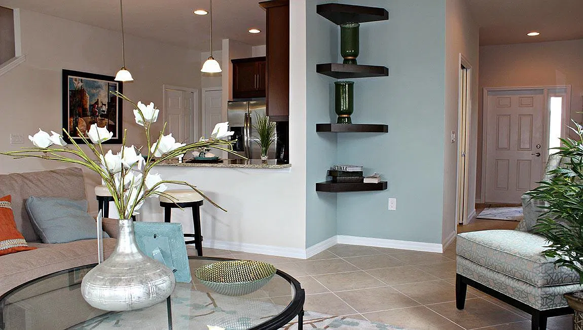 10841 Alvara Way — Photo 2