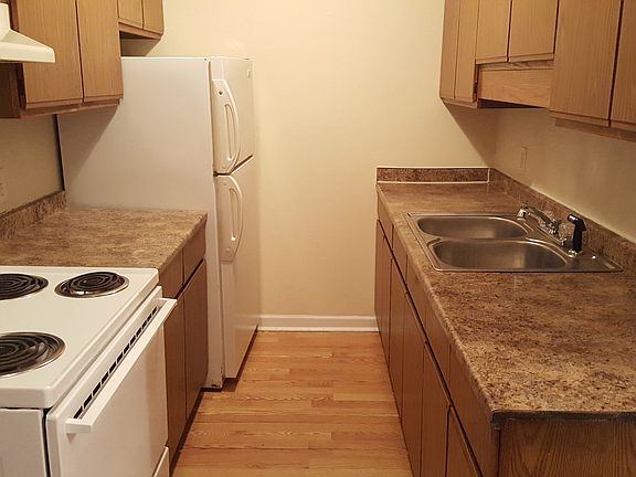 4th image of 4134 Oak Park Dr SE APT 213