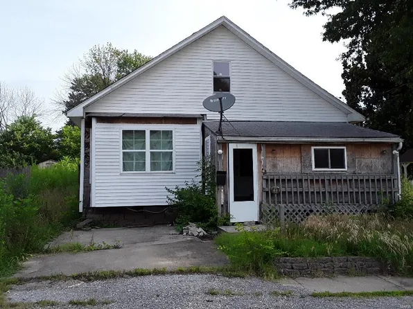 109 4th Ave, West Frankfort, IL 62896