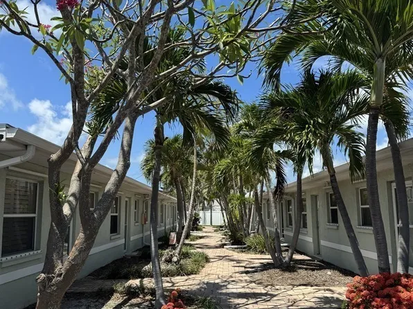 9040 Blind Pass Rd, Saint Petersburg, FL
