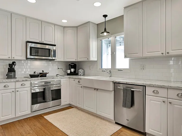 5441 E Flower St — Photo 28