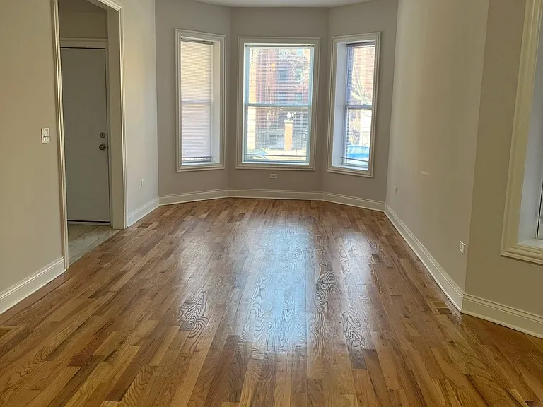 3711 N Sheffield Ave #2 — Photo 2