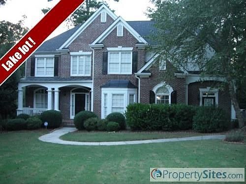 1st image of 570 Lake Medlock Dr