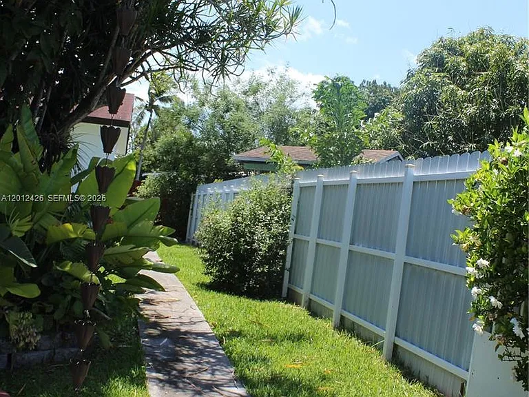 30724 SW 154th Ct — Photo 24