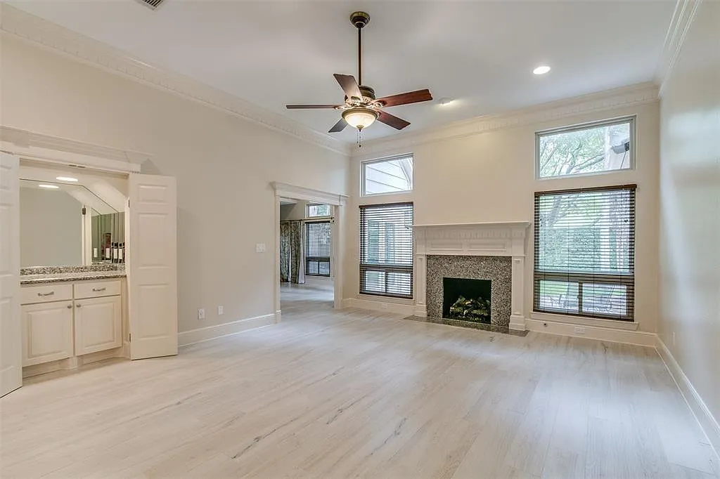 4 bed, 3.5 bath, 3589 sqft, $3,800 — Photo 4