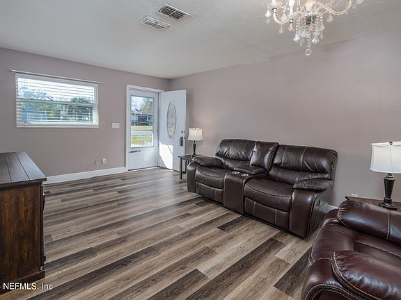 5th image of 8027 PIERRE Drive
