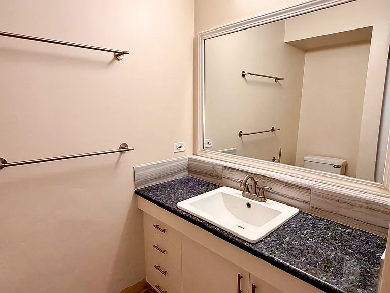 747 Amana St #1107 — Photo 6