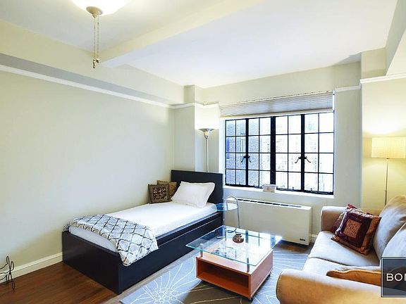 3rd image of 25 Tudor City Pl APT 1608