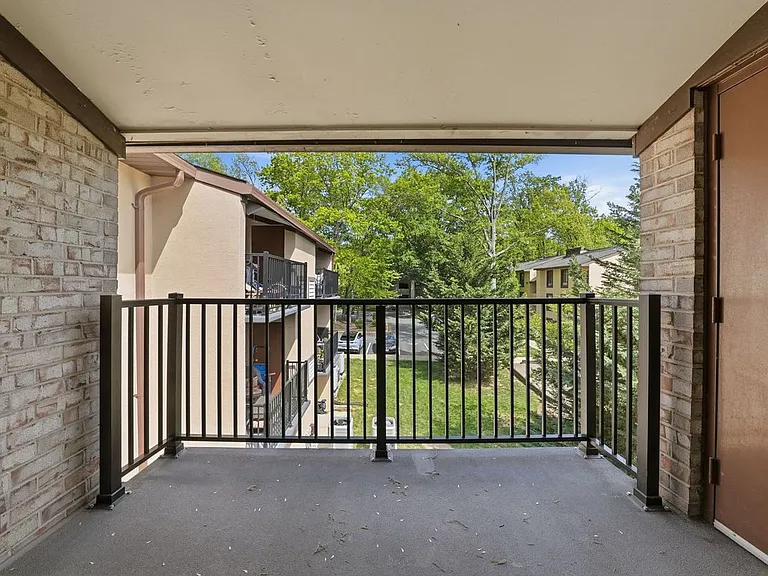 2255 Castle Rock Sq #21C — Photo 25