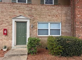3919 Colony Sq #G, Greensboro, NC 27407