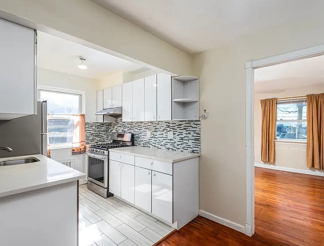 2 bed, 850 sqft, $2,800 — Photo 4