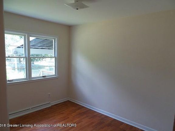 5th image of 15755 Greenway Dr