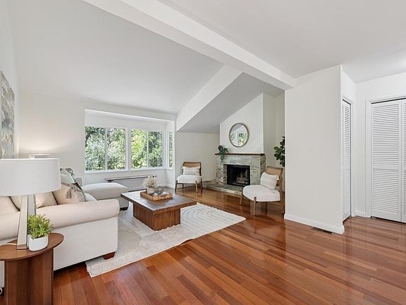 4th image of 12 Elegant Tern Road