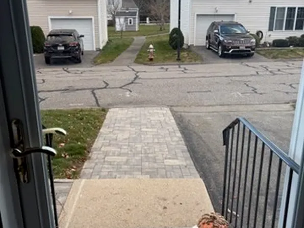 26 Jessica Cir Unit 26, Pembroke, MA 02359
