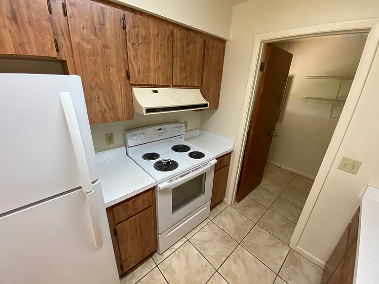 7030 Deland Ave #B — Photo 15